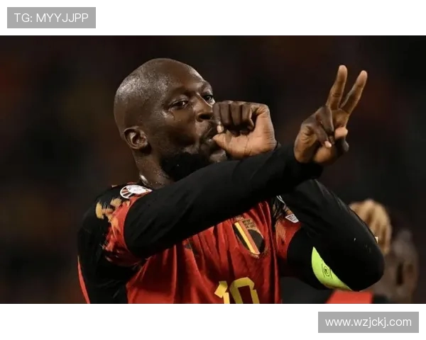 卢卡库:从天才前锋到球队核心的华丽转身与未来展望