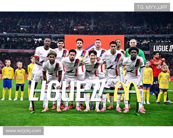 史特拉斯堡主场迎战巴黎圣日耳曼争夺法甲积分榜重要一战